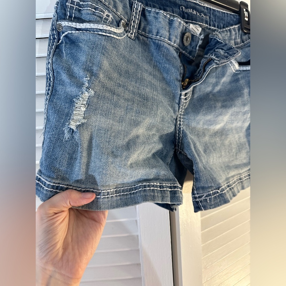 Maurices Distressed Denim Jean Shorts - Picture 2 of 4